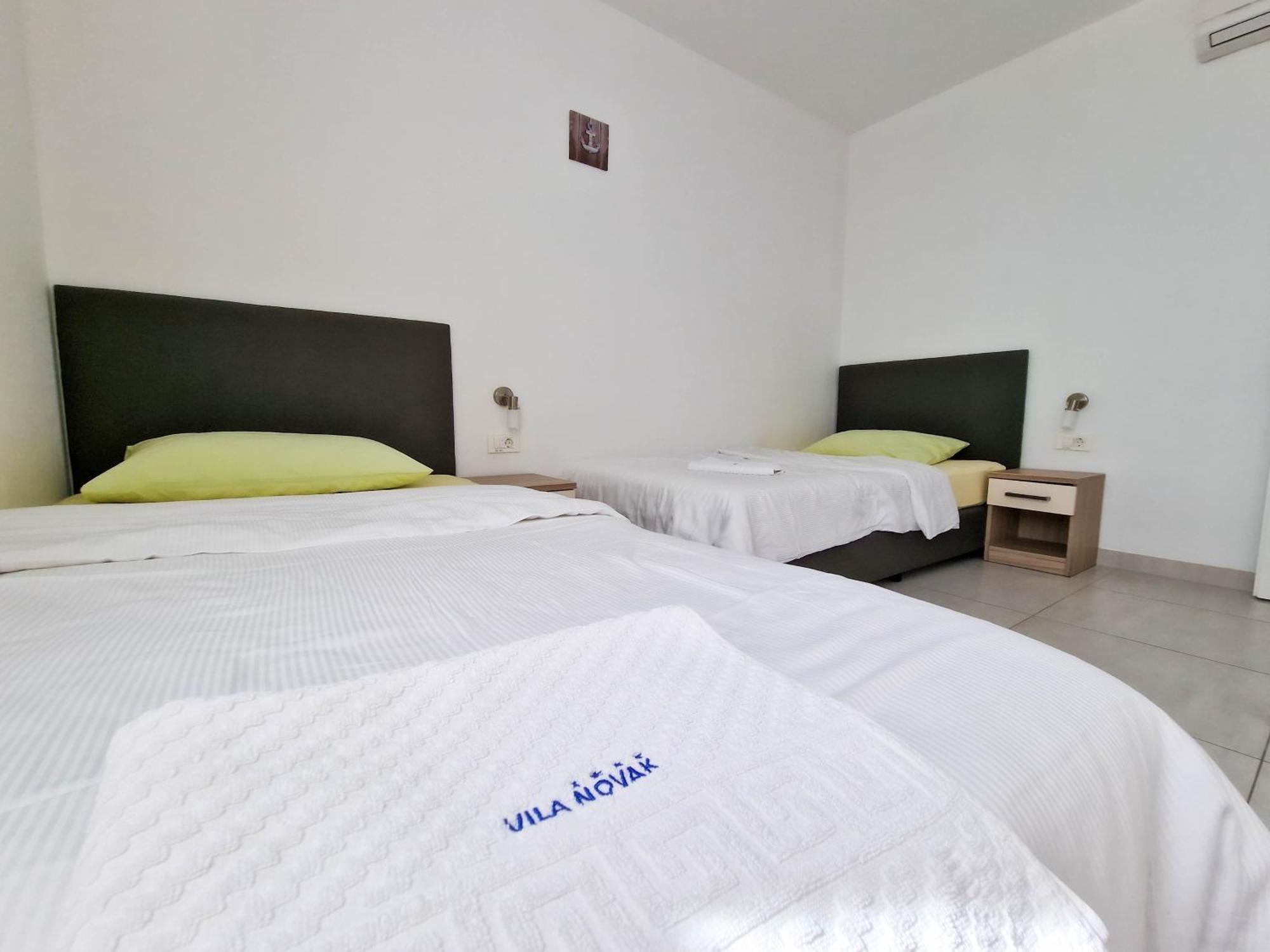Vila Novak โนวาลยา ภายนอก รูปภาพ