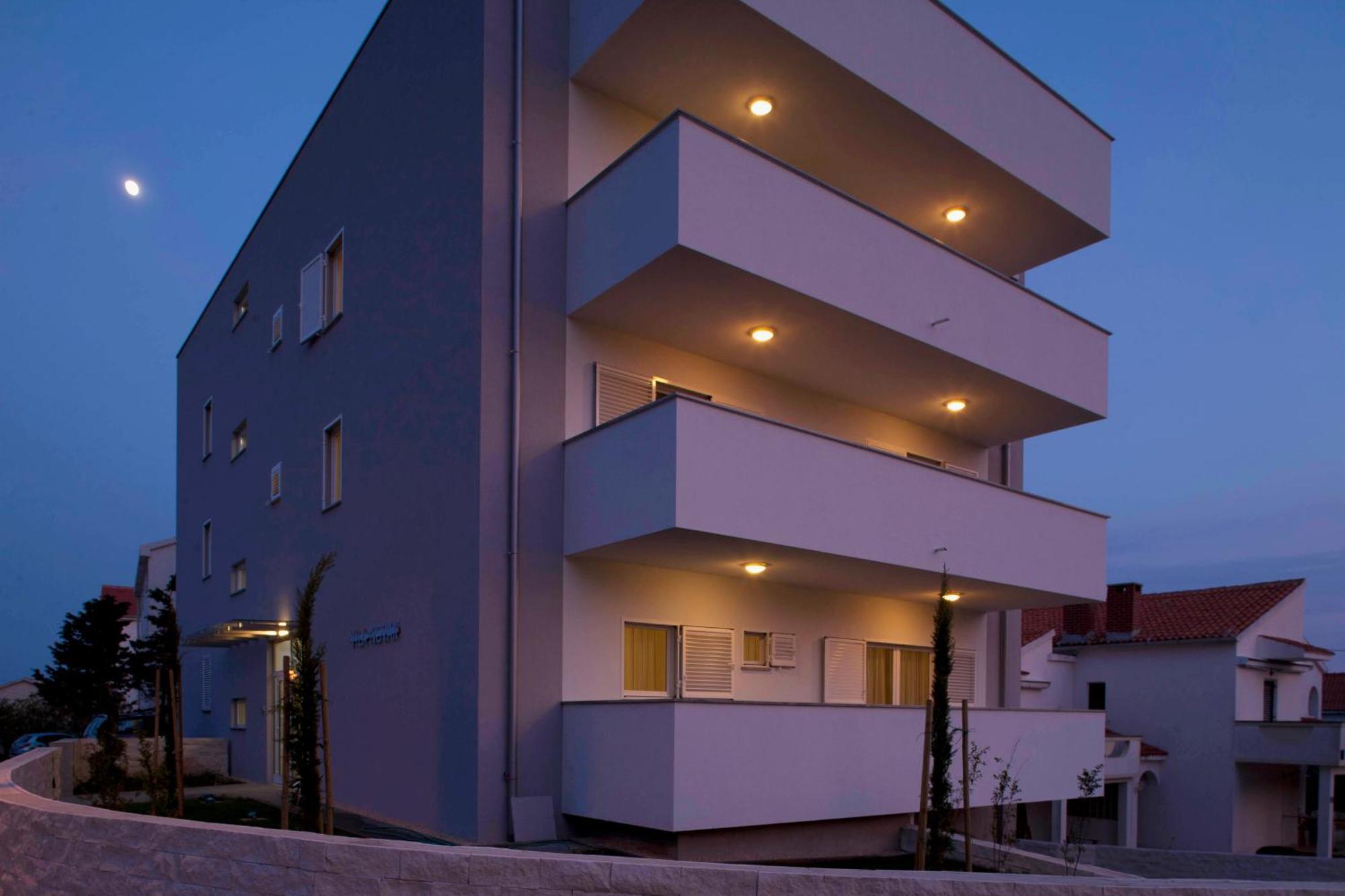 Vila Novak โนวาลยา ภายนอก รูปภาพ